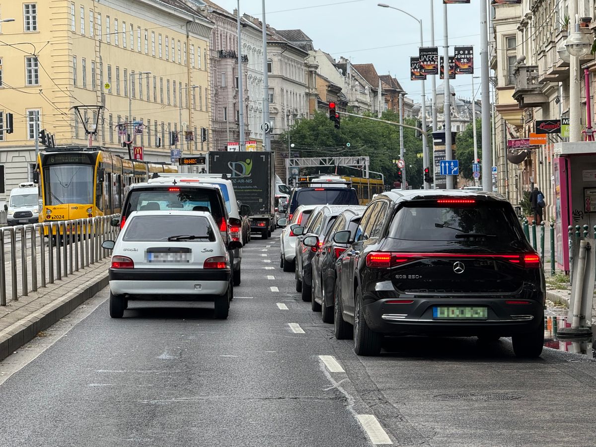 dugó a belvárosban miközben a rakpart táting