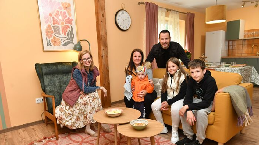 Egy család, amely soha nem érezte magát még ennyire biztonságban. Új otthon, új valóság, új álmok az Újratervezés ötödik évadában is.