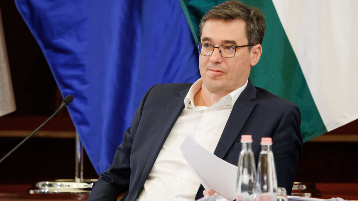 Karácsony Gergely látszategyeztetéssel szúrja ki a polgármesterek szemét