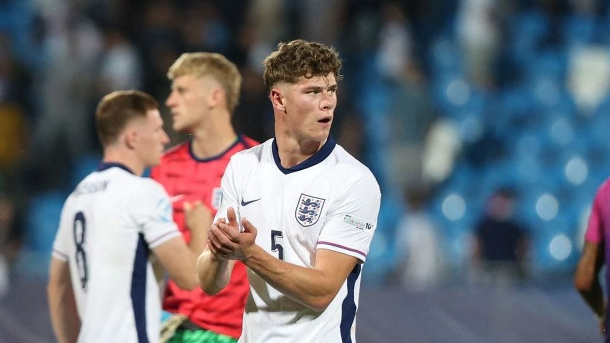A botrány Cresswell kezezésével robbant ki, még Maradona neve is előkerült 