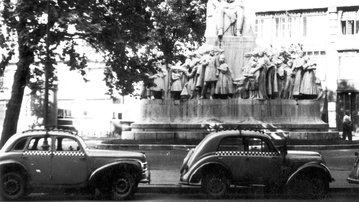 Akik nélkül megállna az élet: 112 éve van taxi Budapesten – Képgaléria