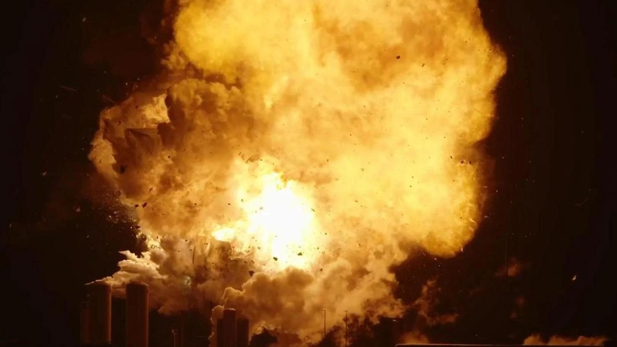 Lángokban a SpaceX Starship - Videón, ahogy kigyullad az űrrakéta