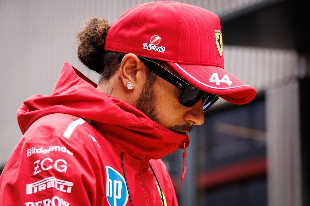 Az F1 Belga Nagydíj hétvégéjén Lewis Hamilton kétszer is kiesett