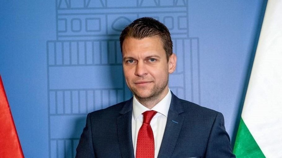 Menczer Tamás