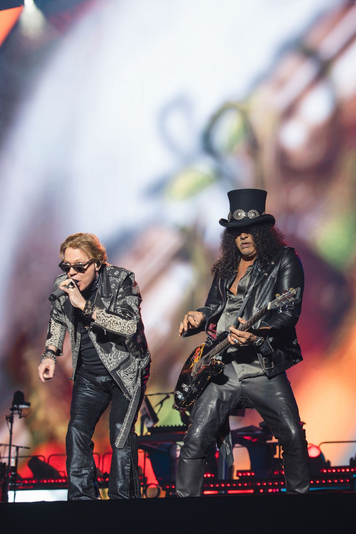 Guns N' Roses, Slash, Axl Rose