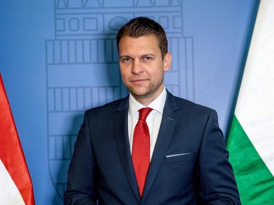 Menczer Tamás   ukránok