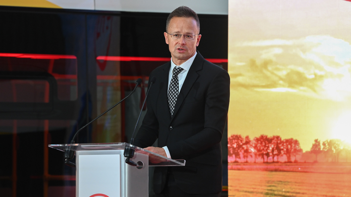 Szijjártó Péter: a magyar kormány továbbra is keményen fog küzdeni a Zelenszkij-terv ellen