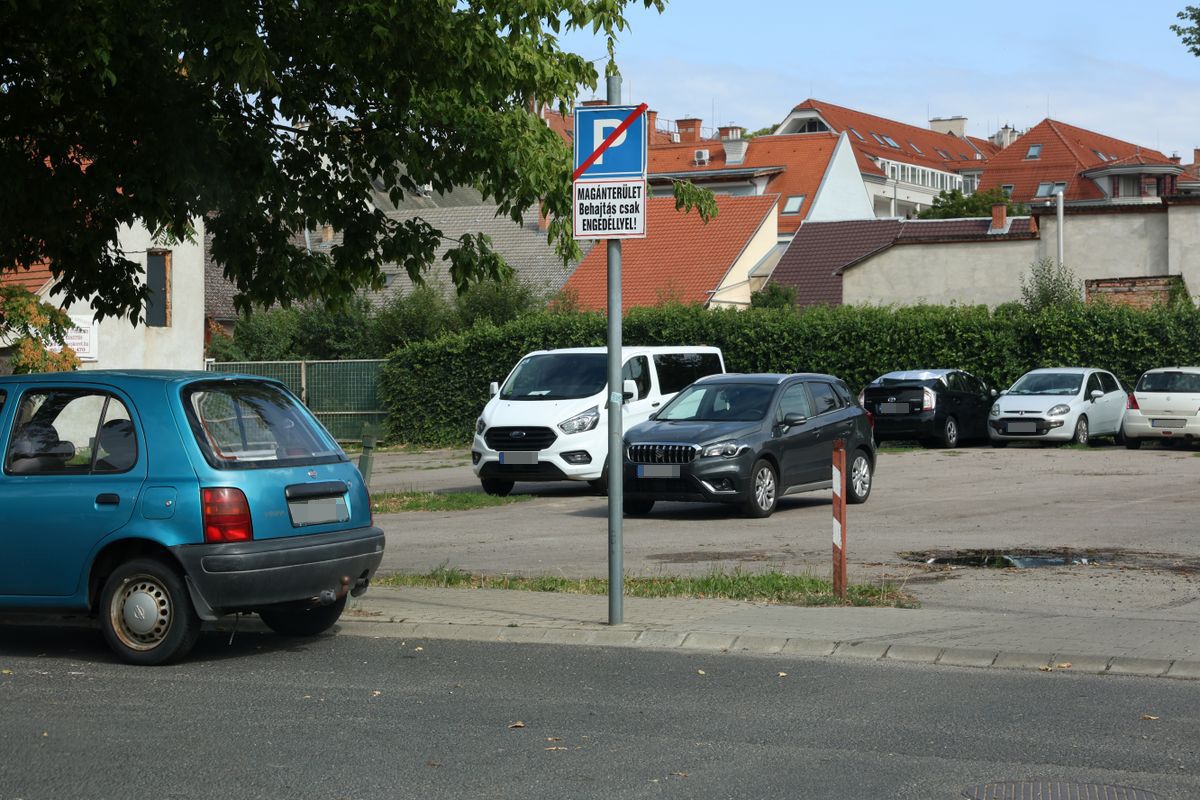 parkoló