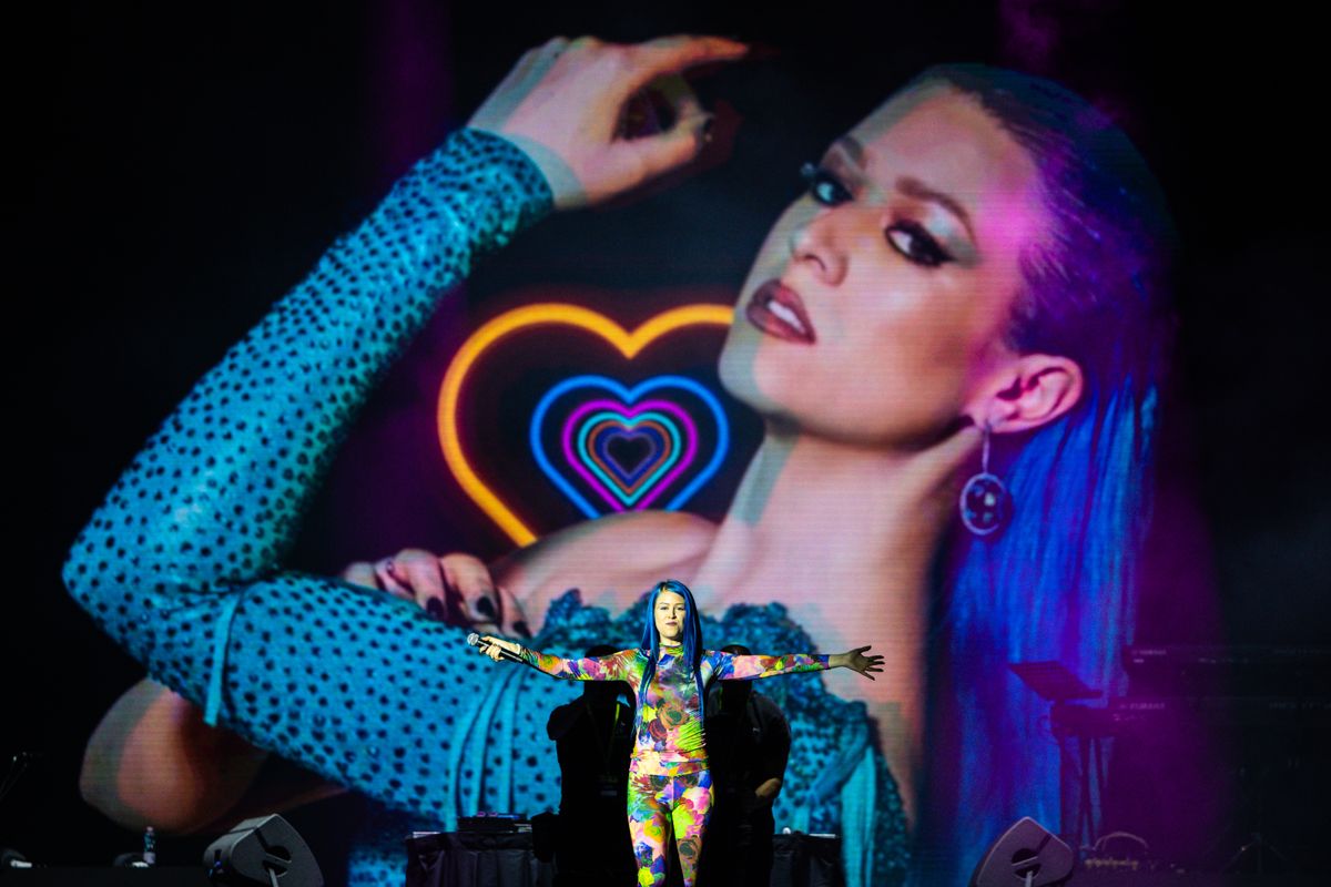 Apró bikiniben ünnepel Regán Lili