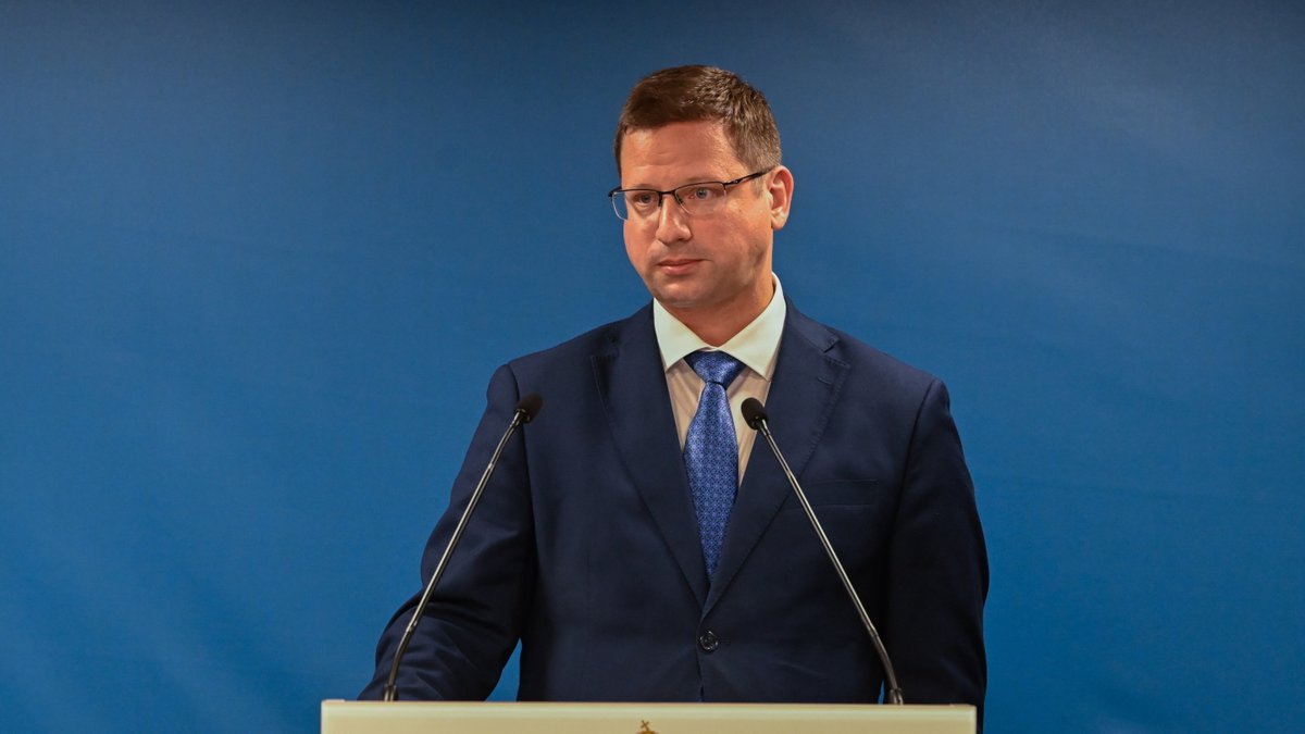 Gulyás Gergely bejelentette a 3 százalékos Otthon Start program részleteit - Videó