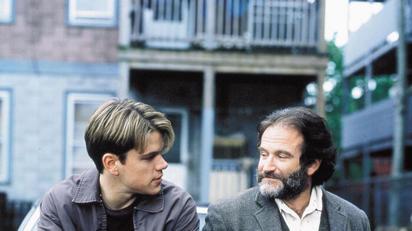 Robin Williams ugyanis ma lenne 74 éves. A legendás színész-komikus élete minden pillanatát annak szánta, hogy saját szomorúsága ellenére a világot szórakoztassa.