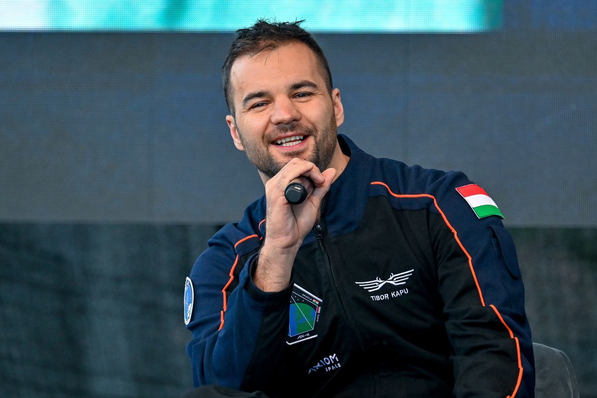 KAPU Tibor