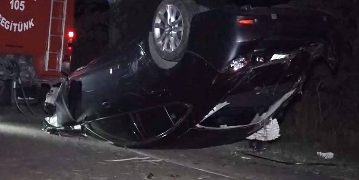 A feje tetején állt meg az autó a tiszaörsi baleset során