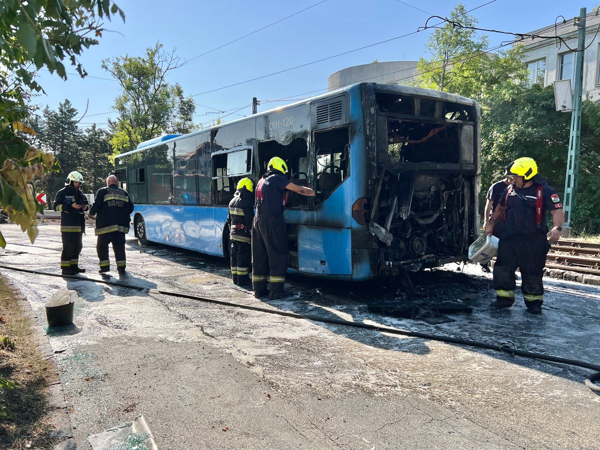 kigyulladt busz