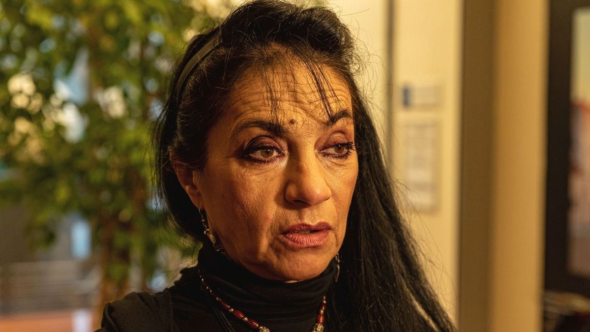 Papadimitriu Athina nem tudja magát elképzelni, hogy otthon üljön.
