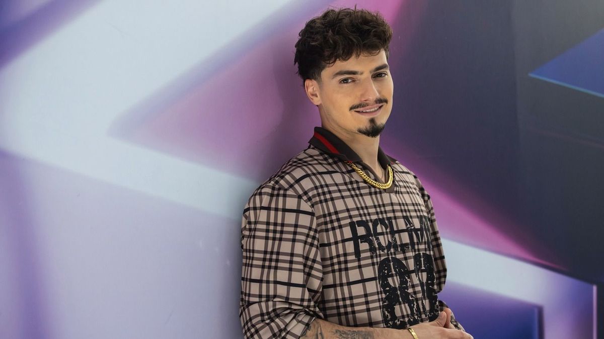 Krausz Gábor szerint az énekes miatt volt bátorsága az ismerkedéshez