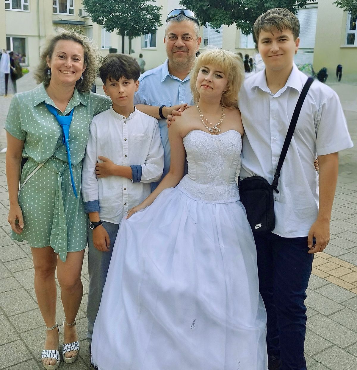 Tengyán Minea és családja is nagyon örül a háromgyermekes anyák SZJA mentességének.