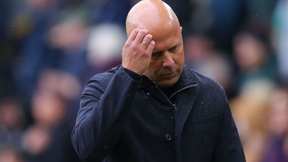 Arne Slot akár még az ünnepek előtt elveszítheti az állását