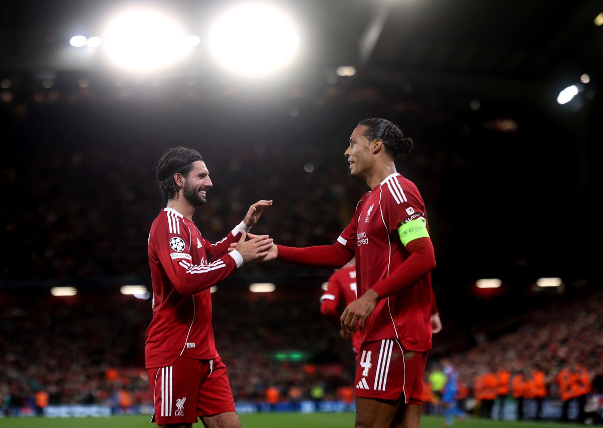 Szoboszlai (balra) és Van Dijk újra a hajrában hozták össze a Liverpool győztes gólját