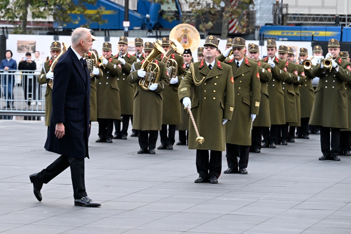 SZALAY-BOBROVNICZKY Kristóf