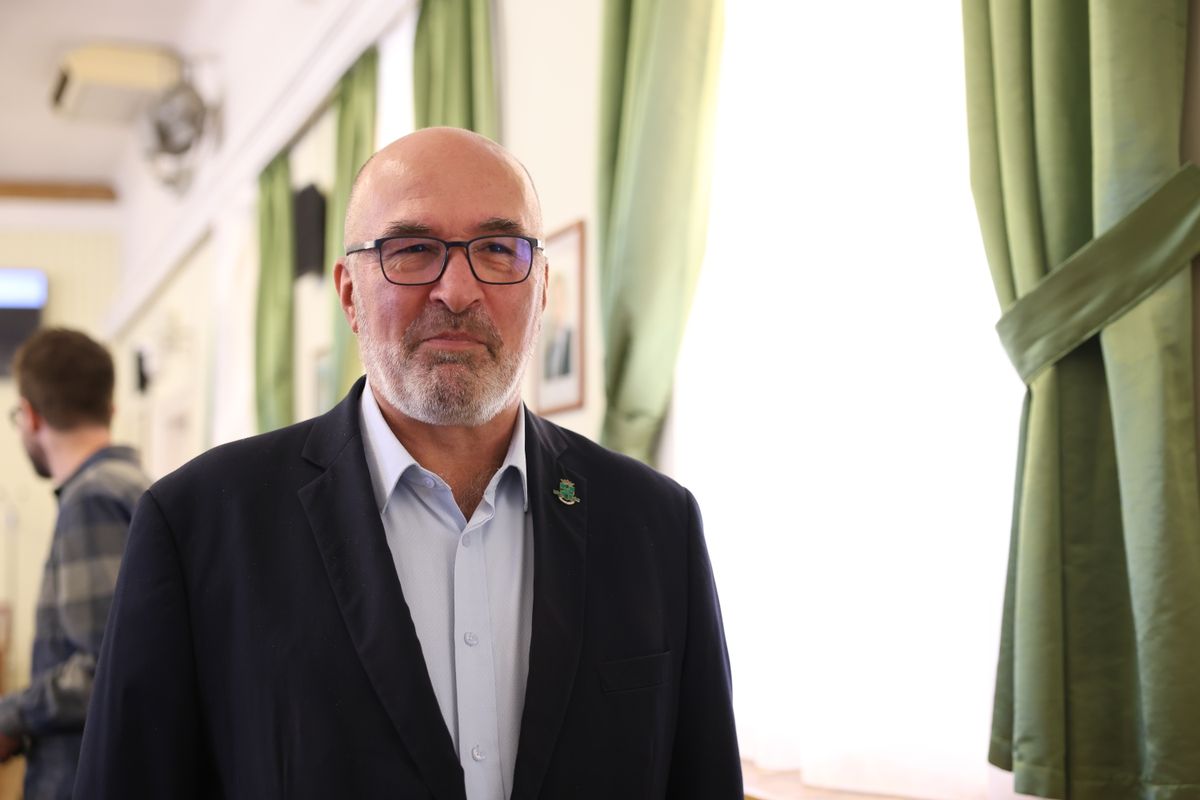 Józsefváros polgármestere, Pikó András elismerte a belső vizsgálatot, de úgy reagált: „Nincs itt semmi látnivaló!”