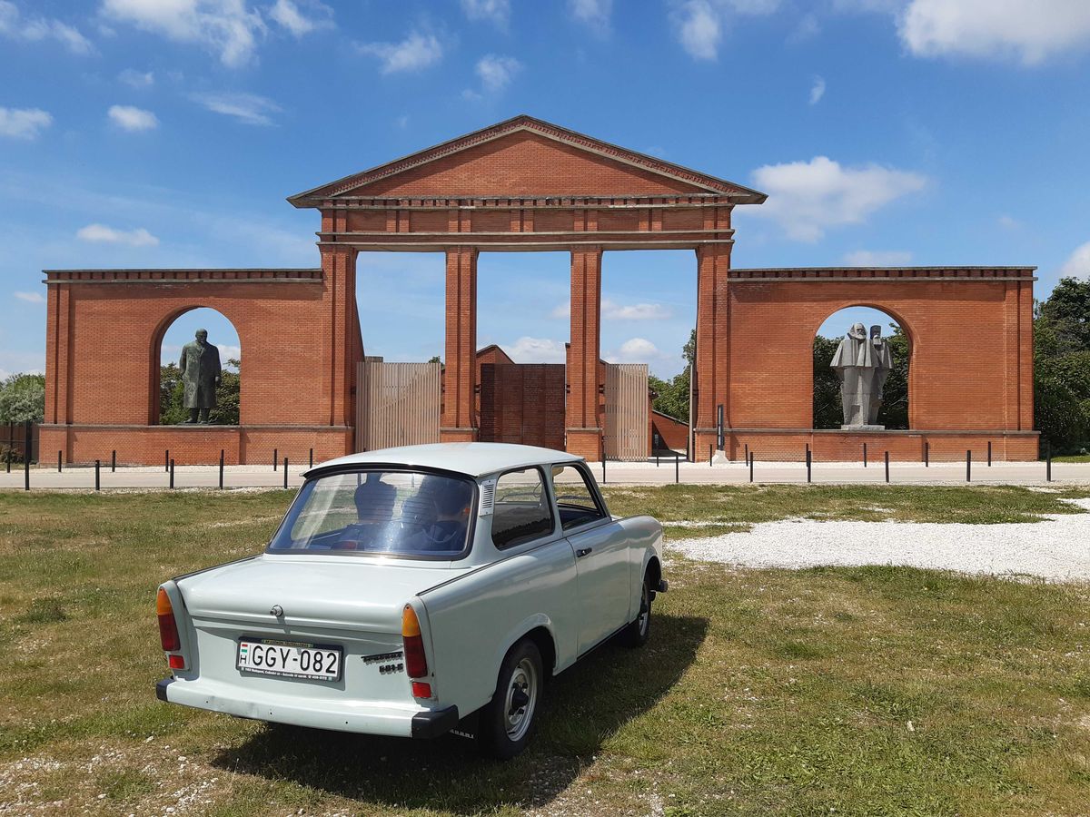 Vár a Memento Park