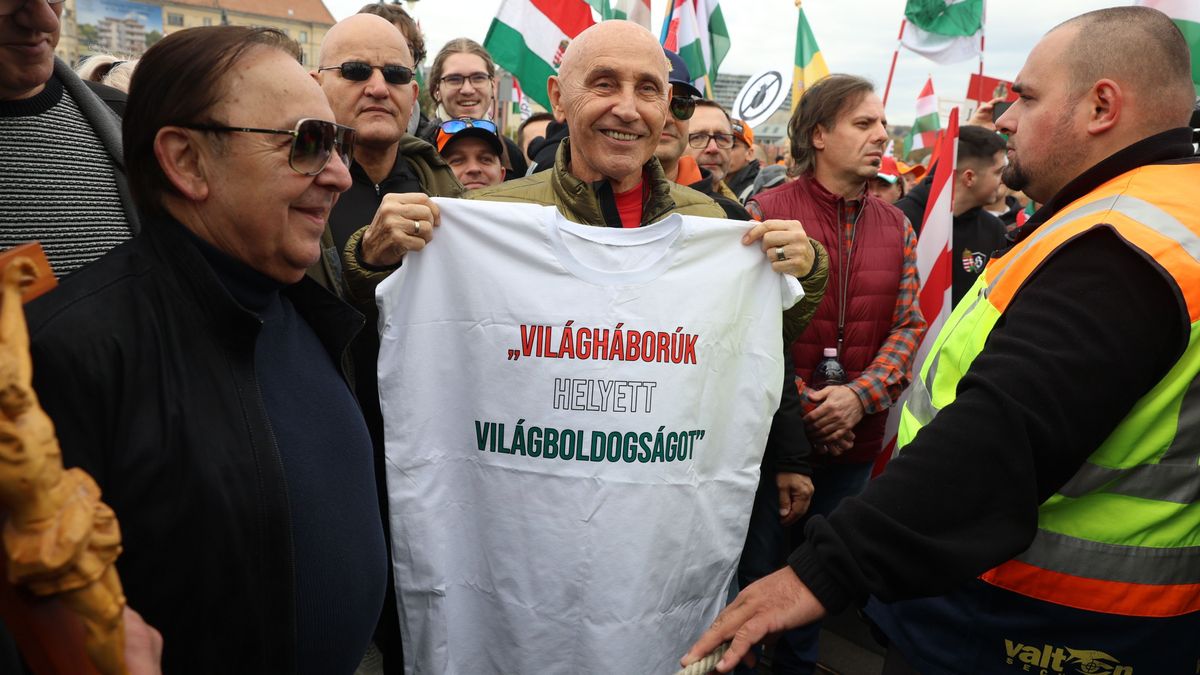 Pataky Attila 
fásy Ádám