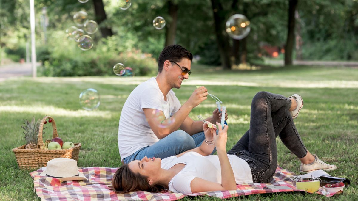Új trend hódít a randizás világában, amely a kevésbé vonzó embereket helyezi előtérbe