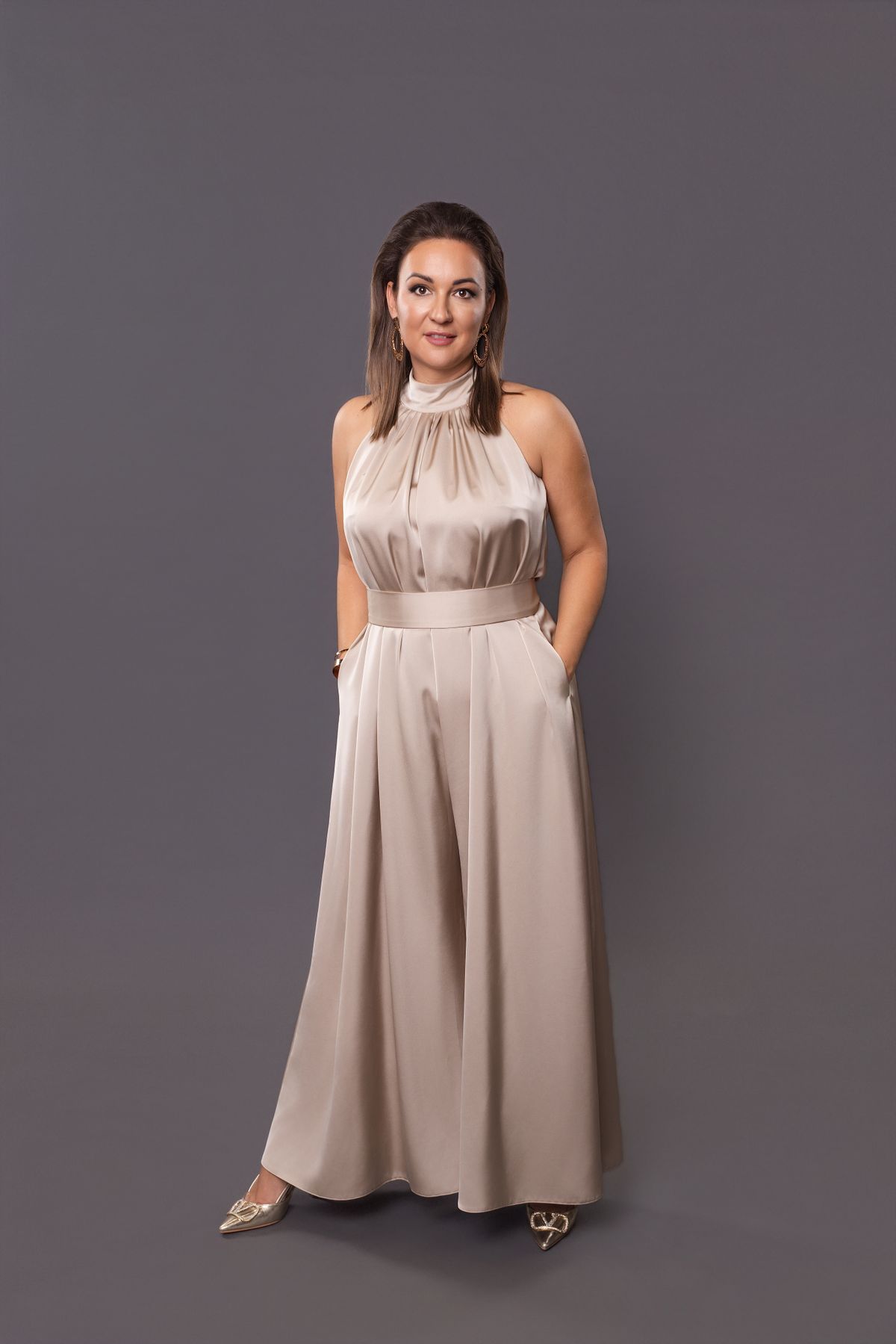 Dr. Katona Szandra idén is az érzelmeire hallgatva száll majd licitháborúba a Kincsvadászok 4. évadában. 