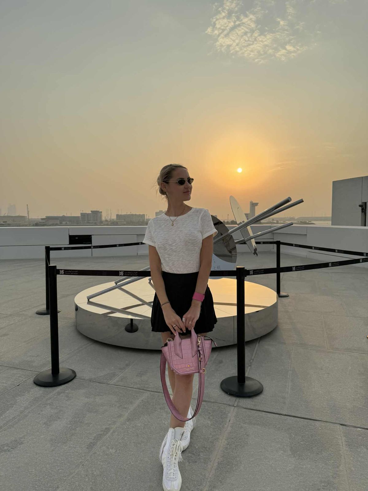 Dulin Metta egy teljes hónapot töltött Dubajban