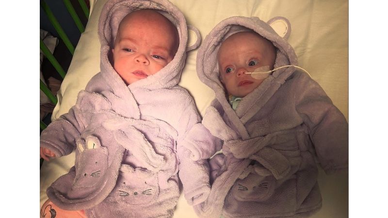 Augusztus 20-án a picik elvesztették apukájukat. 