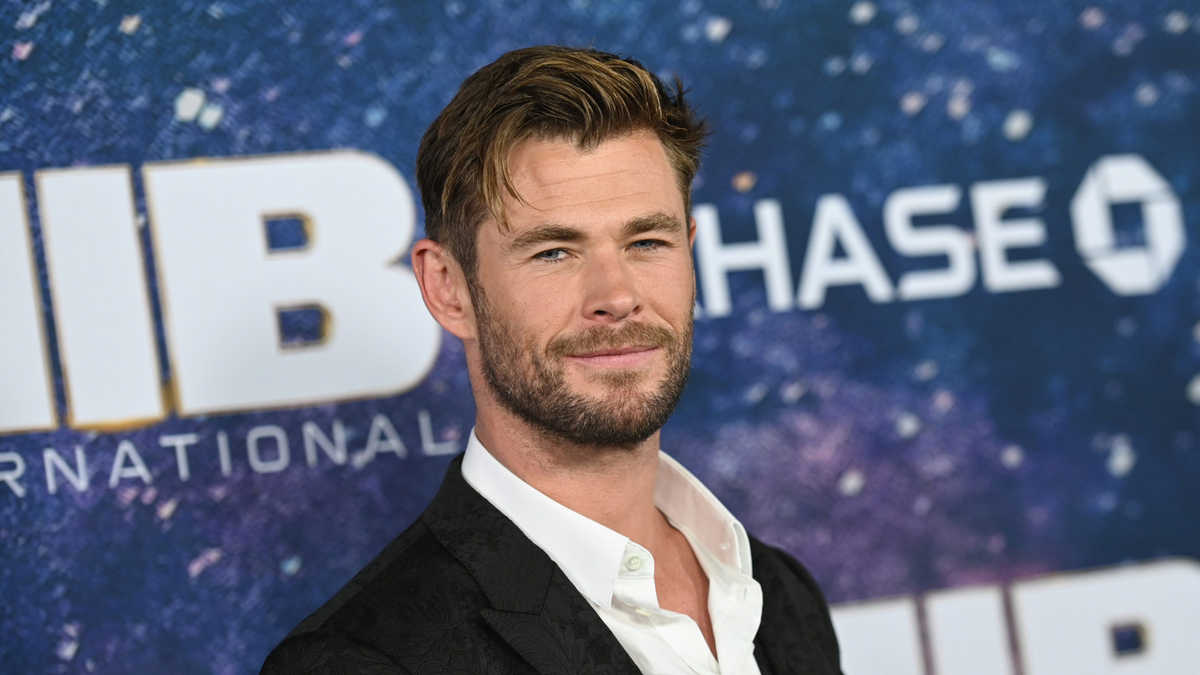 alt=A sármos színész, Chris Hemsworth őszintén vallott édesapja egészségügyi állapotáról egy dokumentumfilm keretein belül