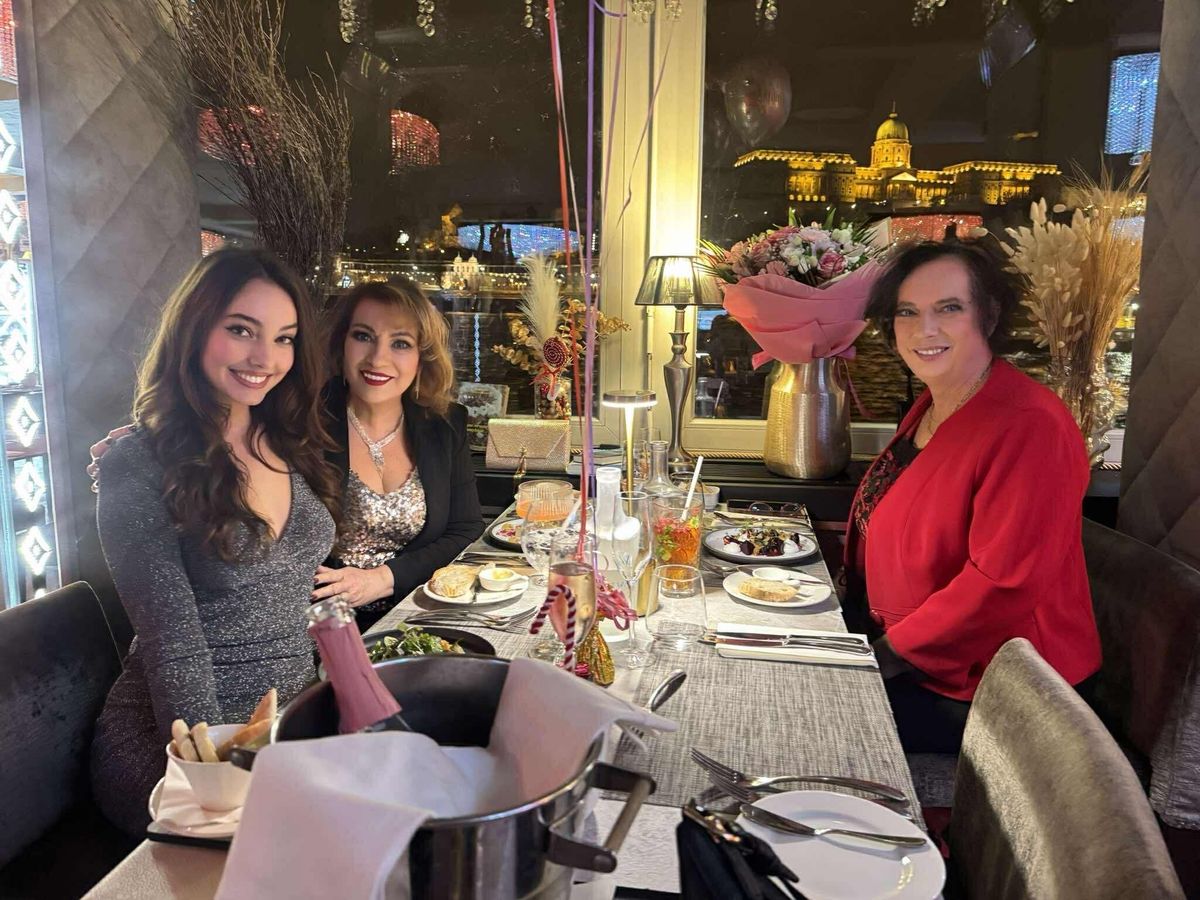 Kiszel Tünde testvérével ünnepelt