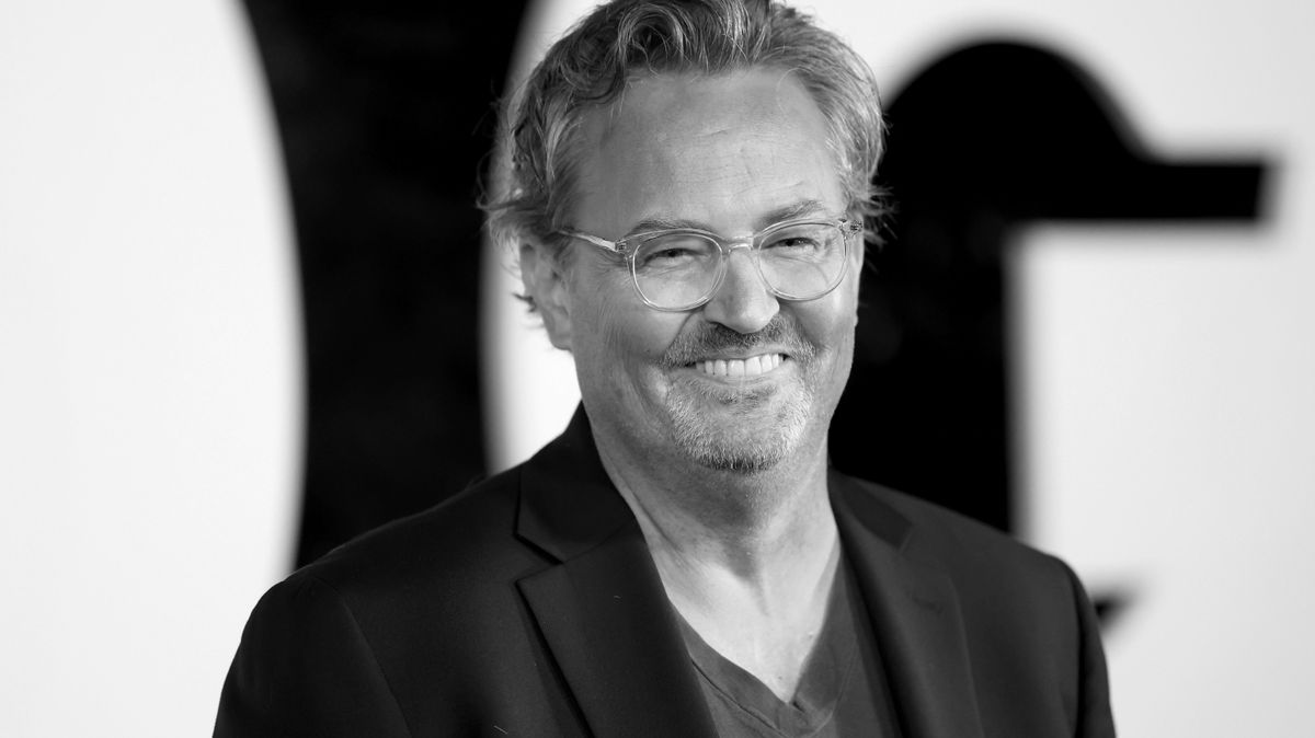 Matthew Perry asszisztense enyhébb büntetésért könyörög