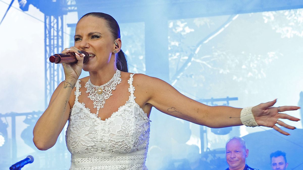 Péter Szabó Szilvia a zenéjével mentett életet.