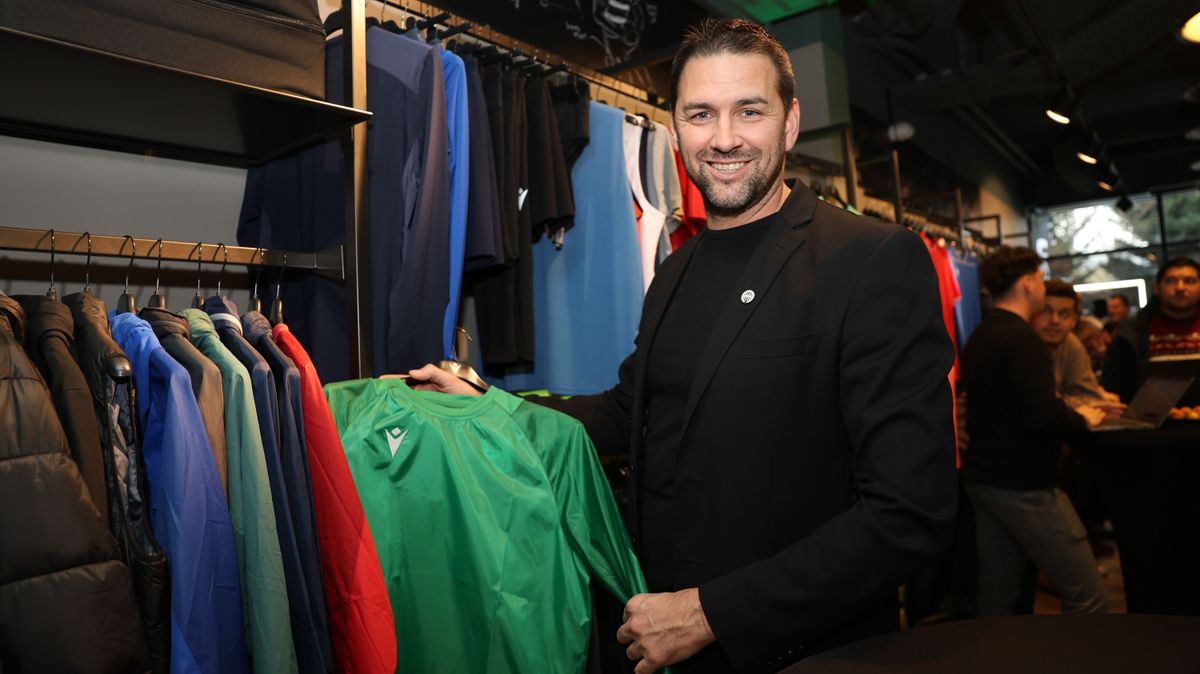 Kucsera Gábor, a Fradi kajak-kenu szakosztályának vezetője is részt vett a Macron Sport Hub megnyitóján