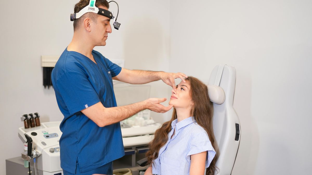 Plasztikai sebész mondja el a véleményét arról, fontos a tudatosság