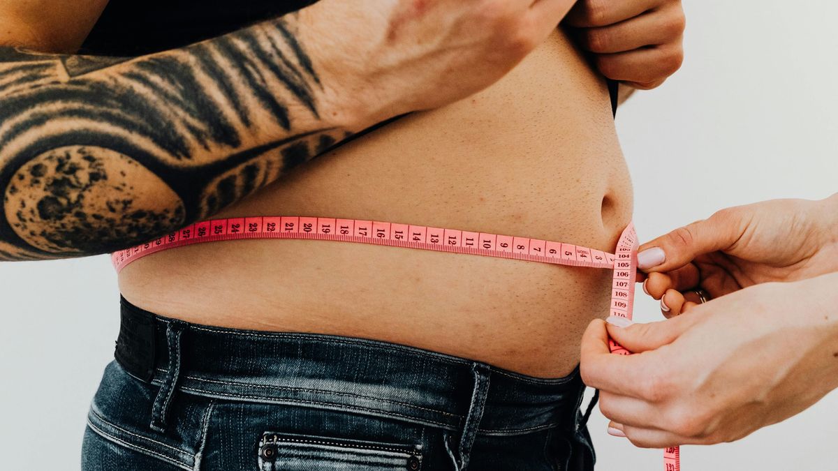 Jobb tőlük mielőbb megszabadulni! Csontritkuláshoz vezethetnek a felesleges kilók