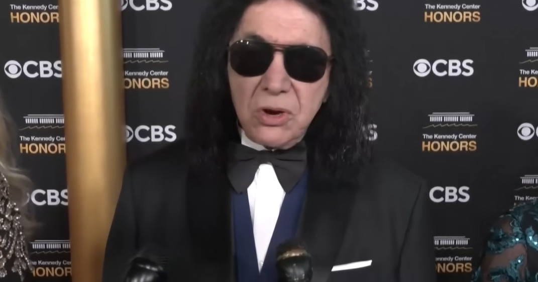 alt=A KISS frontembere, Gene Simmons a zenekar gitárosának haláláról nyilatkozott nemrég