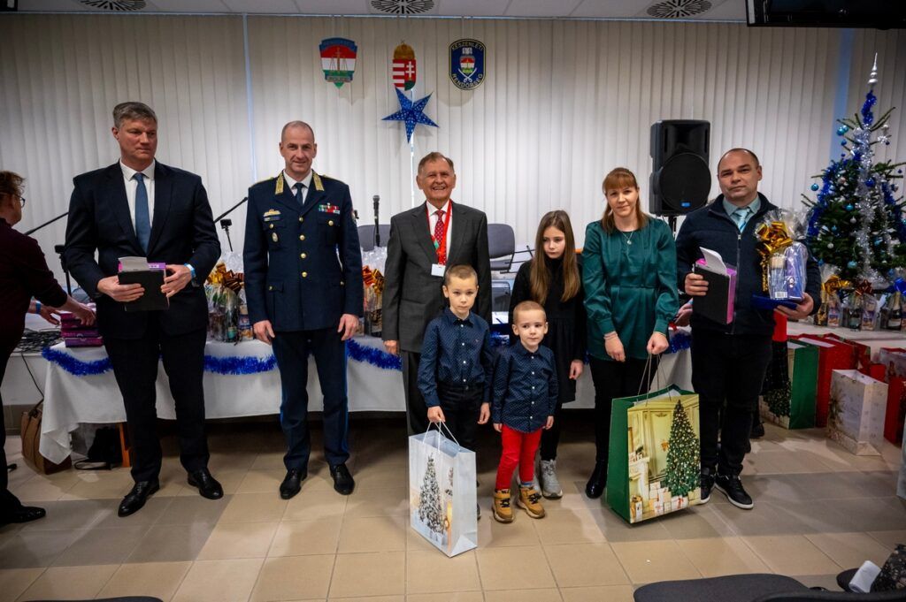 Az Országos Polgárőr Szövetség rendezvényére az ország valamennyi vármegyéjéből érkezett egy-egy nagycsaládos polgárőr