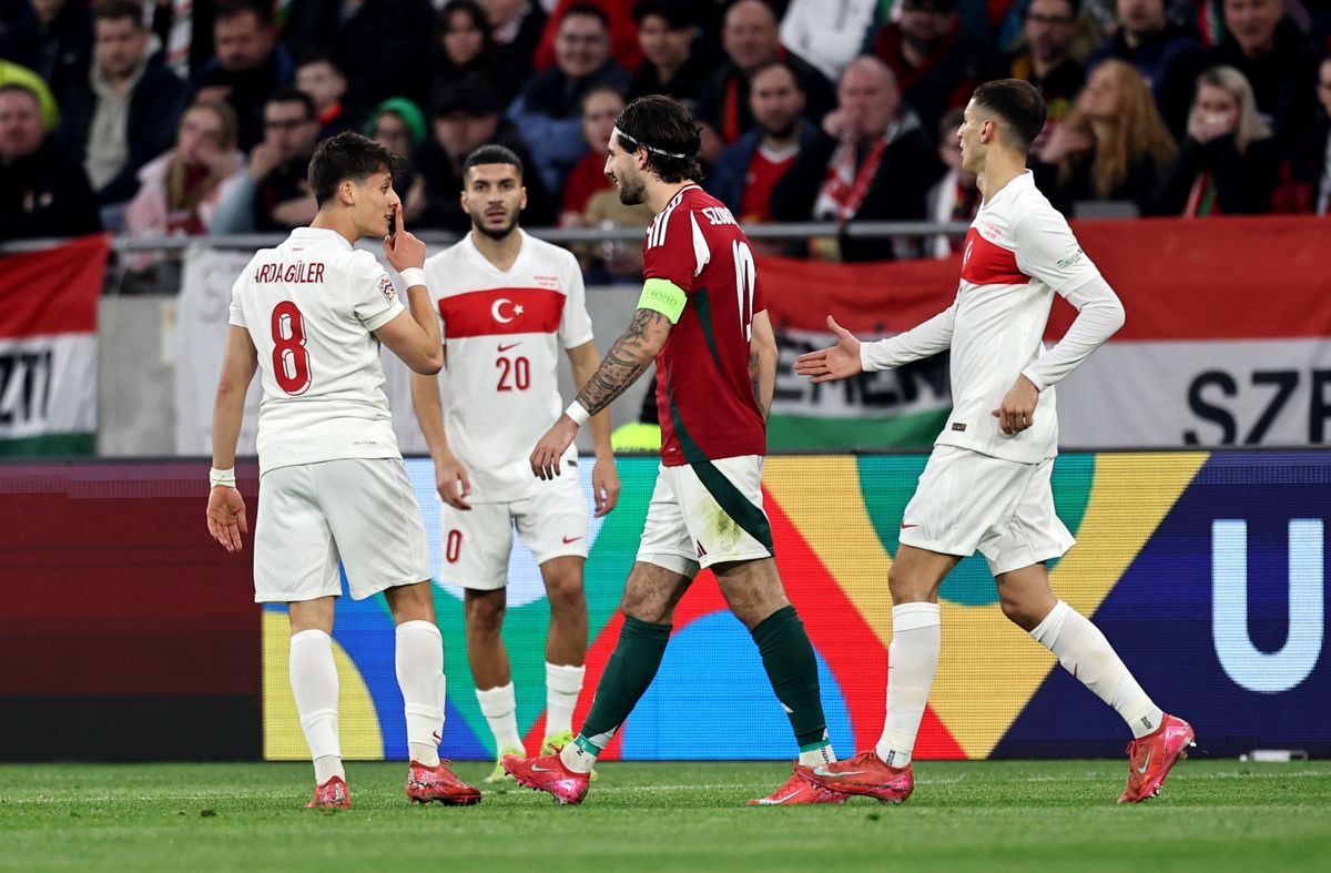 Arda Güler (balra) előbb csendre intette, majd leszólta, most pedig a Transfermarktnál lehagyta Szoboszlai Dominikot