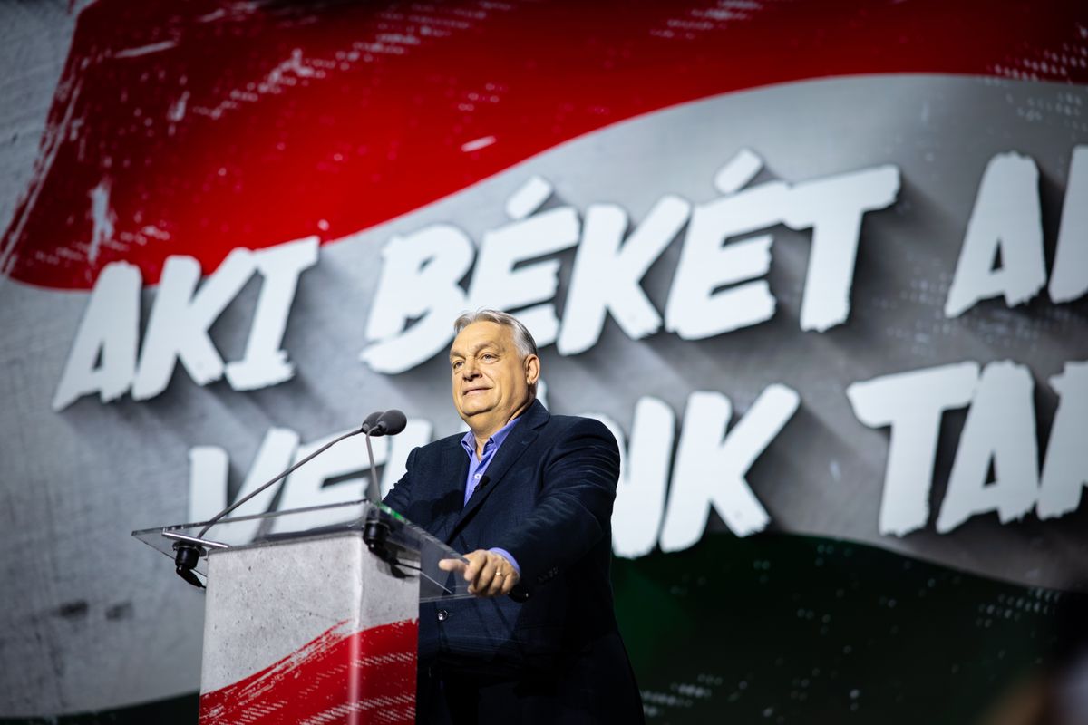 Háborúellenes Gyűlés Szegeden – Orbán Viktor  
 12.20 Szeged 