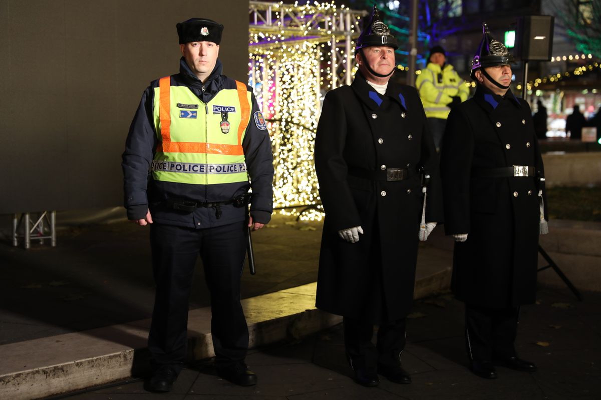 Sajtótájékoztató a karácsonyi vásárban.