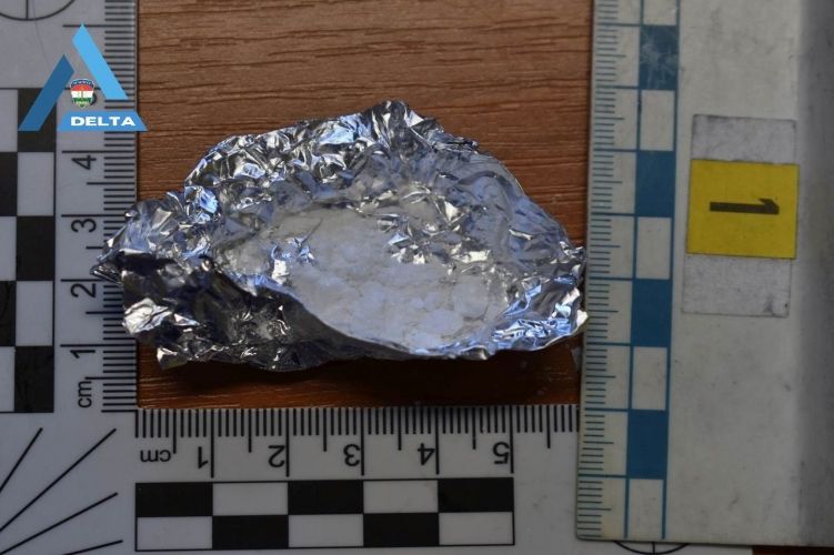 Nyugdíj-kiegészítés gyanánt drogdíler is volt a nagypapa Mátraverebélyen. Fotó: rendőrség