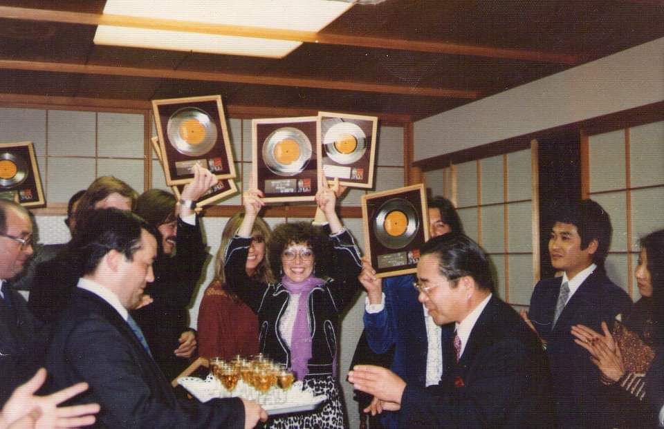 Csepregi Éva, Pál Éva és a Neoton több tagja Japánban&nbsp;