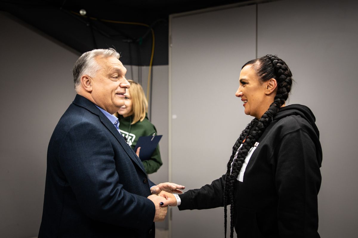 Háborúellenes Gyűlés Szegeden – Orbán Viktor  
 12.20 Szeged 