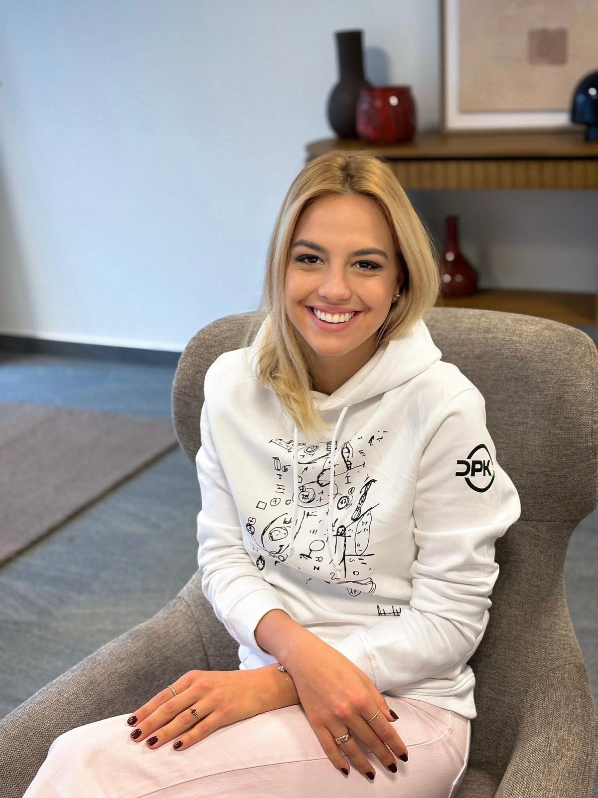 Hatalmas megtiszteltetésben részesül Mészáros Nóra. Fotó: Mészáros Nóra/Facebook