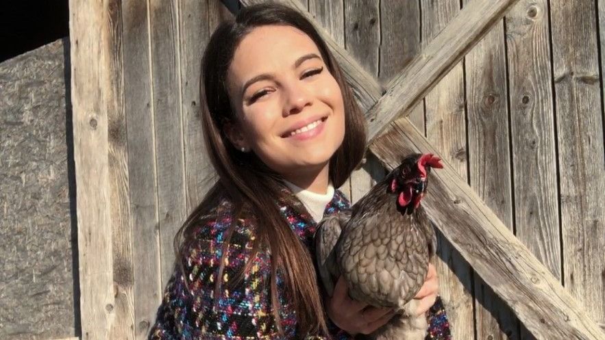 Molnár Miléna tyúkjainak nem kell többé félni.