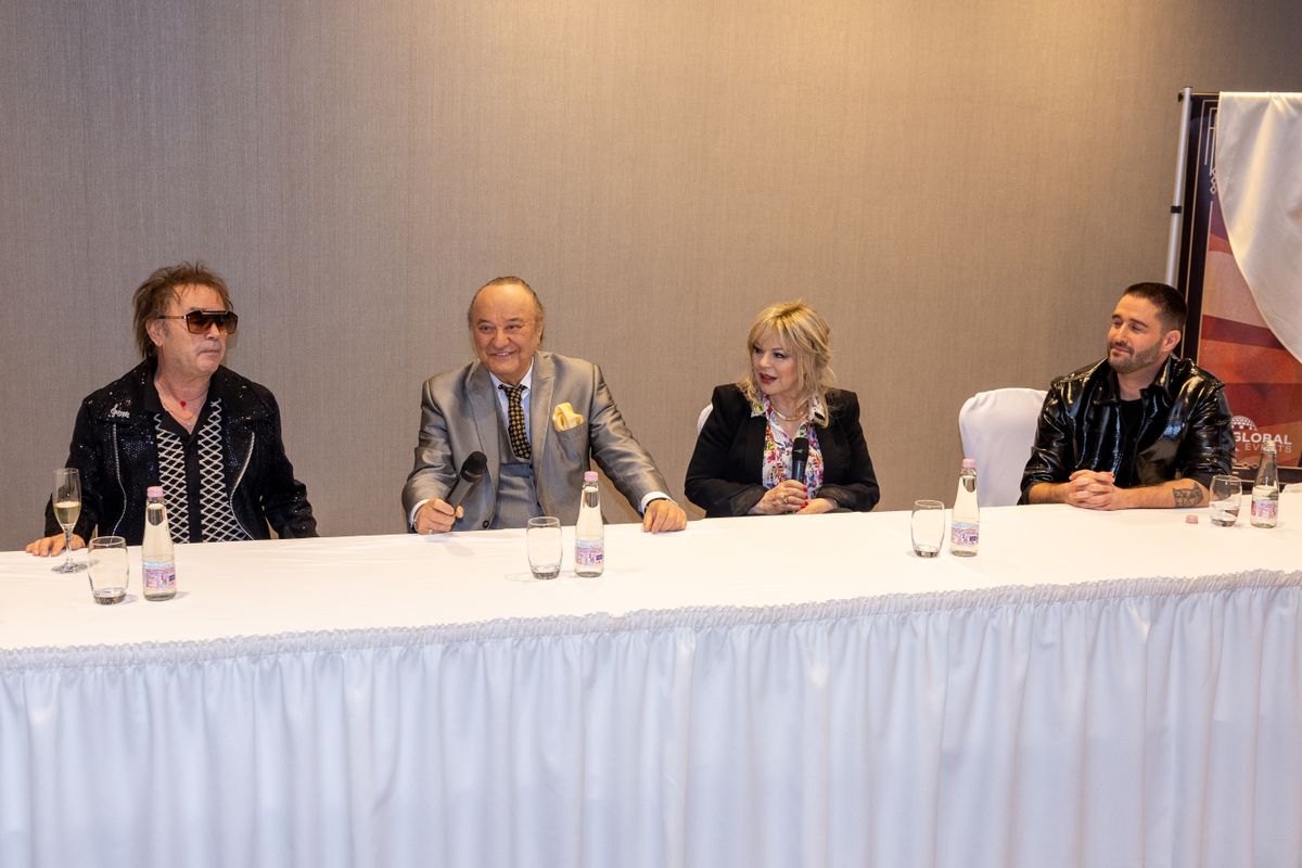 Korda György és Balázs Klári sajtótájékoztatójára kaptunk meghívást. Bejelentés lesz a jövő évi utolsó showjukról. Napi anyagok fognak készülni az eseményről. Szikora Róbert és Király Viktor lesz a sztárvendég, velük is beszélgetünk.