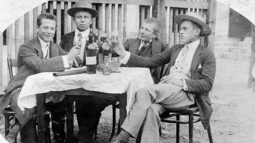 Kvíz kérdést ábrázoló kép.